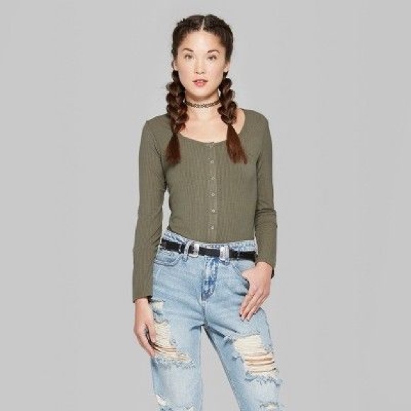 Wild Fable olive green top - Picture 3 of 7